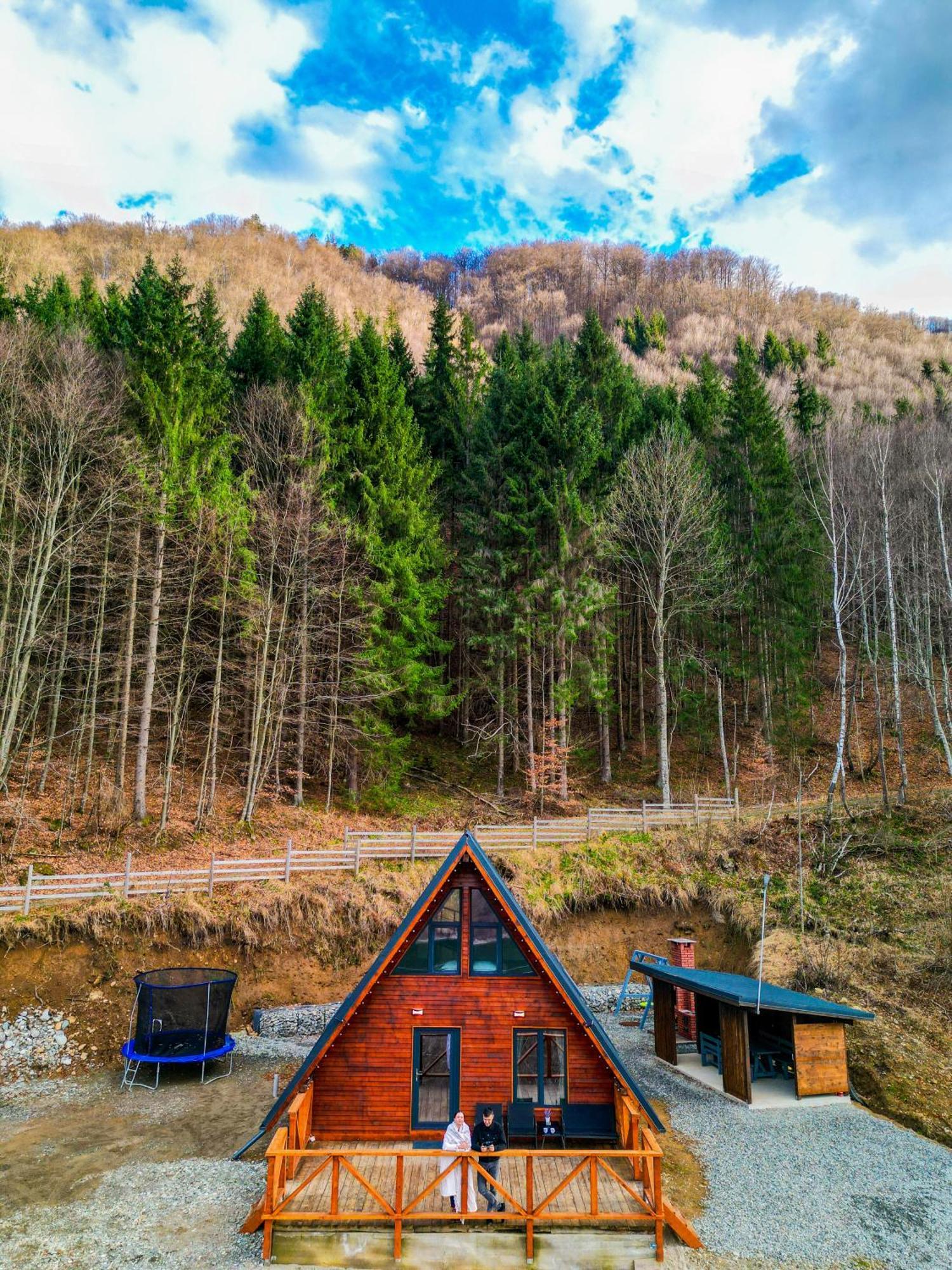 Wild Cabin 马拉亚 外观 照片